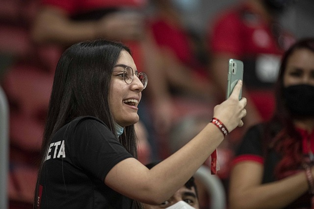 NBA球员数据榜：字母哥助攻领跑,